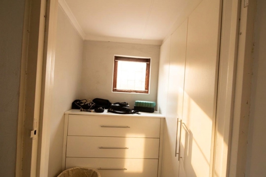 4 Bedroom Property for Sale in Berea Eastern Cape